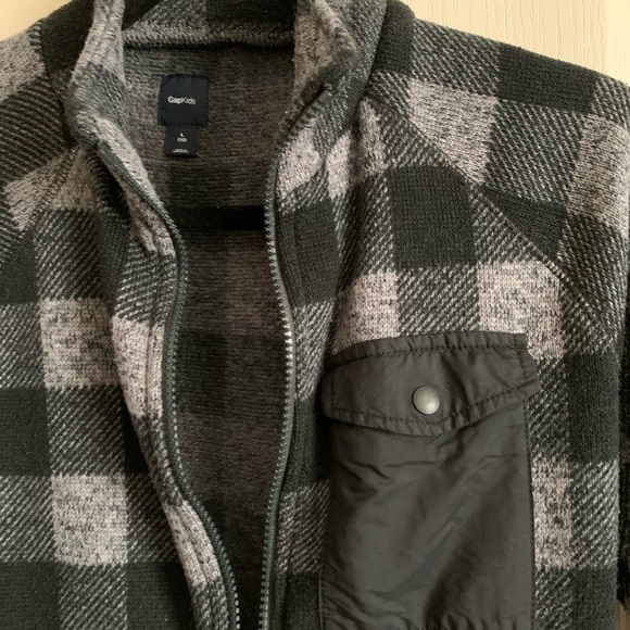 Boy’s GapKids Flannel Zip-Up Sweater - Picture 2 of 4